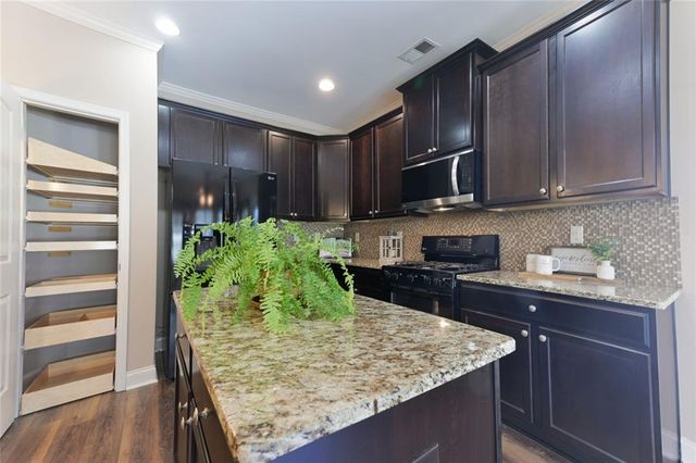 103 Hawthorne Ridge Circle, Dallas, GA 30132