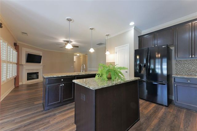 103 Hawthorne Ridge Circle, Dallas, GA 30132