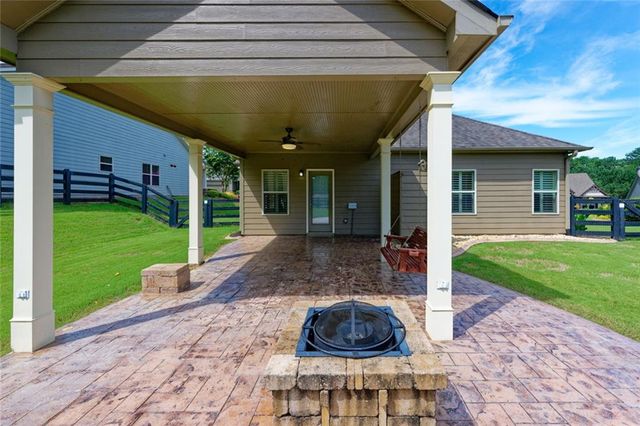 103 Hawthorne Ridge Circle, Dallas, GA 30132