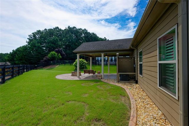 103 Hawthorne Ridge Circle, Dallas, GA 30132