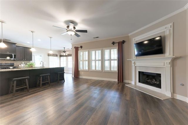 103 Hawthorne Ridge Circle, Dallas, GA 30132