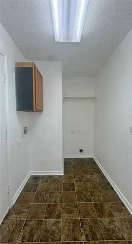 211 Anchor Lane, Gun Barrel City, TX 75156