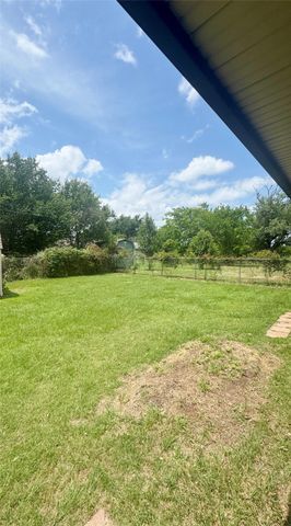 211 Anchor Lane, Gun Barrel City, TX 75156