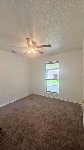 211 Anchor Lane, Gun Barrel City, TX 75156