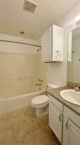 211 Anchor Lane, Gun Barrel City, TX 75156