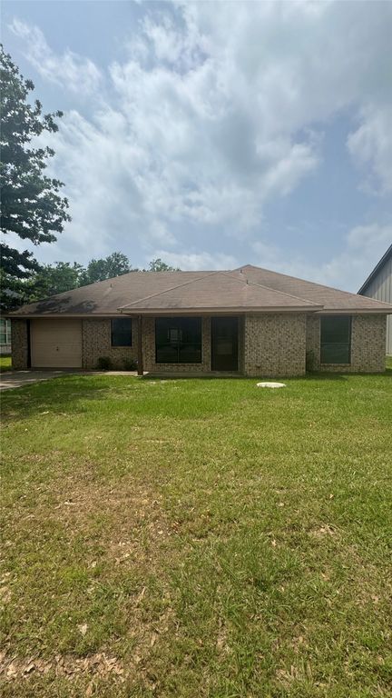 211 Anchor Lane, Gun Barrel City, TX 75156