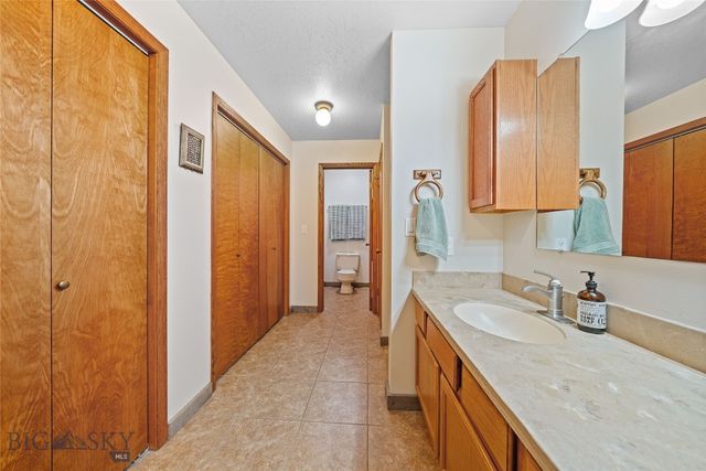 606 Frank Road, Belgrade, MT 59714