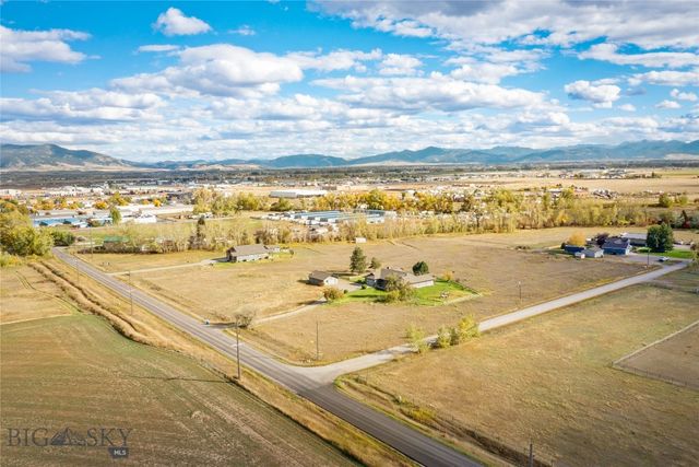 606 Frank Road, Belgrade, MT 59714