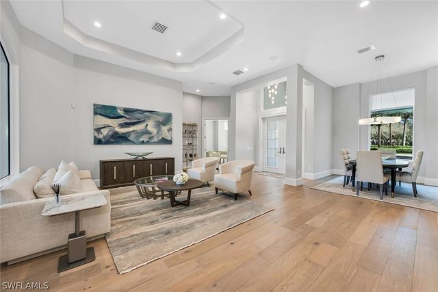 2305 Cassia CT, Naples, FL 34109