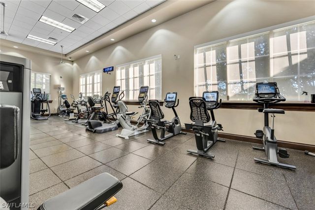 2305 Cassia CT, Naples, FL 34109