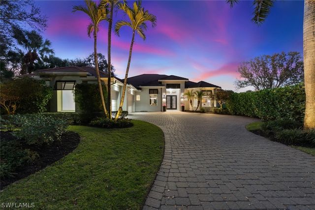 2305 Cassia CT, Naples, FL 34109