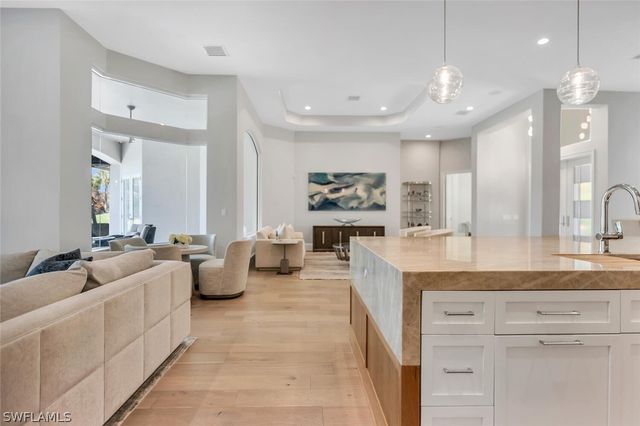 2305 Cassia CT, Naples, FL 34109