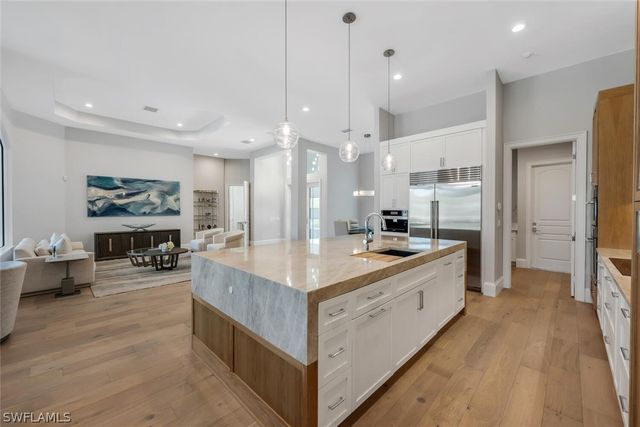 2305 Cassia CT, Naples, FL 34109