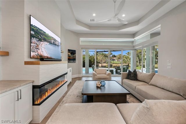 2305 Cassia CT, Naples, FL 34109