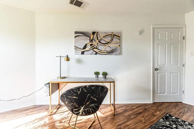 3240 Mission Riv, San Antonio, TX 78245