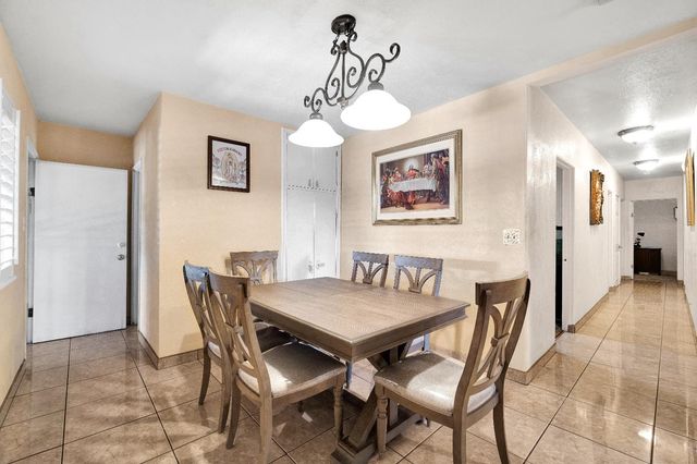 907 S Rogers Lane, Fresno, CA 93727