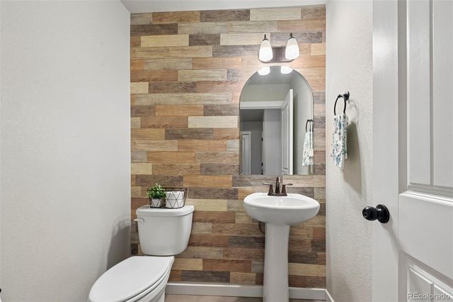 8121 Burl Wood Drive, Colorado Springs, CO 80908