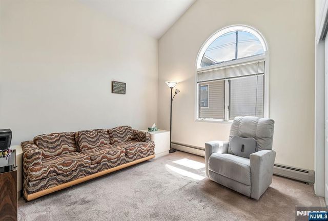 125 Roosevelt Place, Palisades Park, NJ 07650