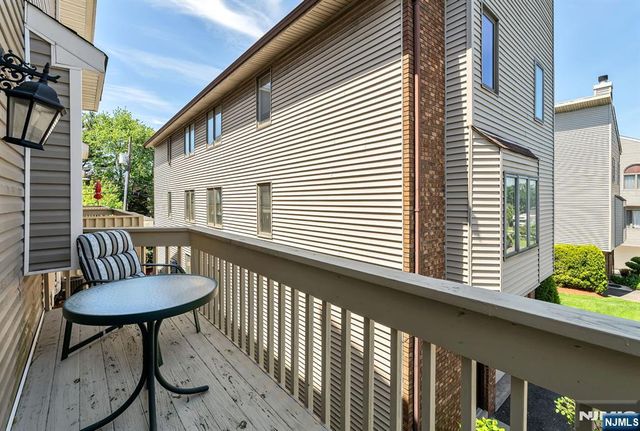 125 Roosevelt Place, Palisades Park, NJ 07650