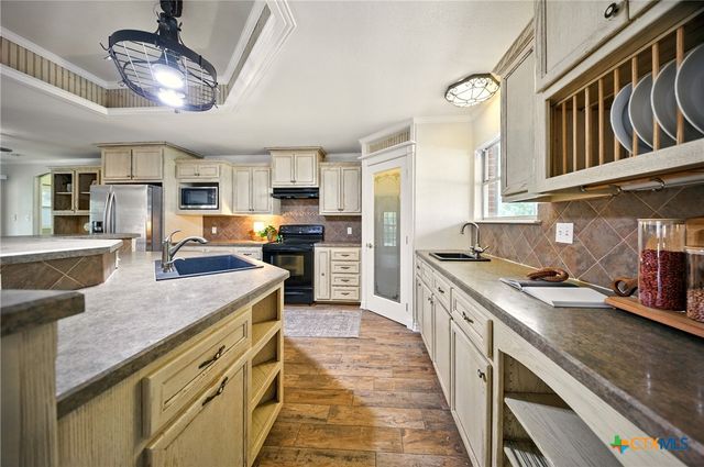 3701 Las Cienega Boulevard, Temple, TX 76502