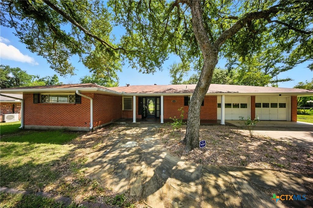 3701 Las Cienega Boulevard, Temple, TX 76502