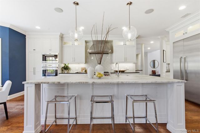 4 Johnson Place, Rye, NY 10580