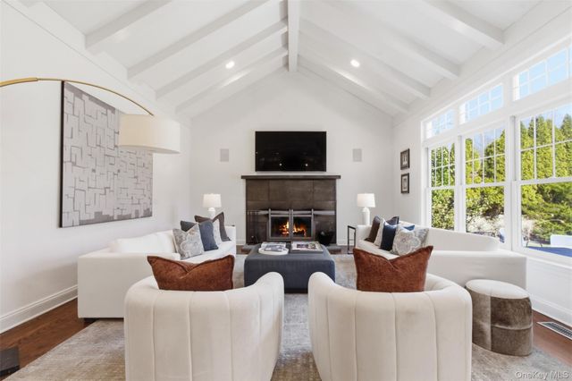 4 Johnson Place, Rye, NY 10580