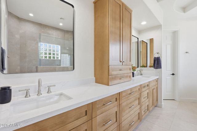 6570 S BOGLE Avenue, Chandler, AZ 85249