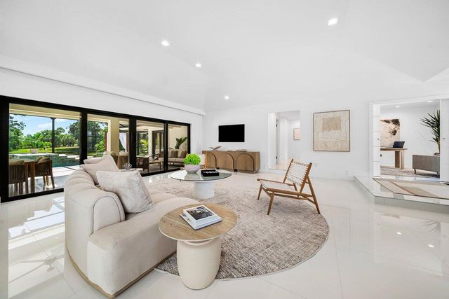 1648 Breakers West Boulevard, West Palm Beach, FL 33411