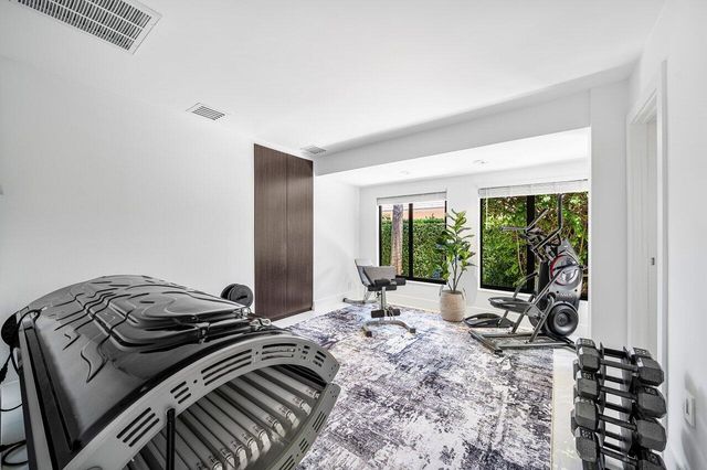 1648 Breakers West Boulevard, West Palm Beach, FL 33411