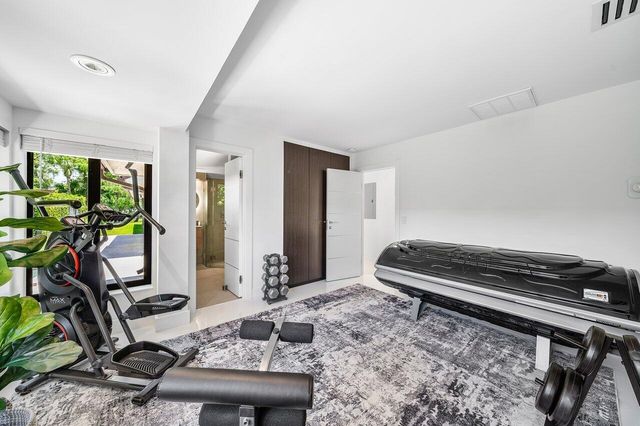 1648 Breakers West Boulevard, West Palm Beach, FL 33411