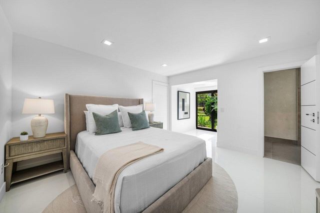 1648 Breakers West Boulevard, West Palm Beach, FL 33411