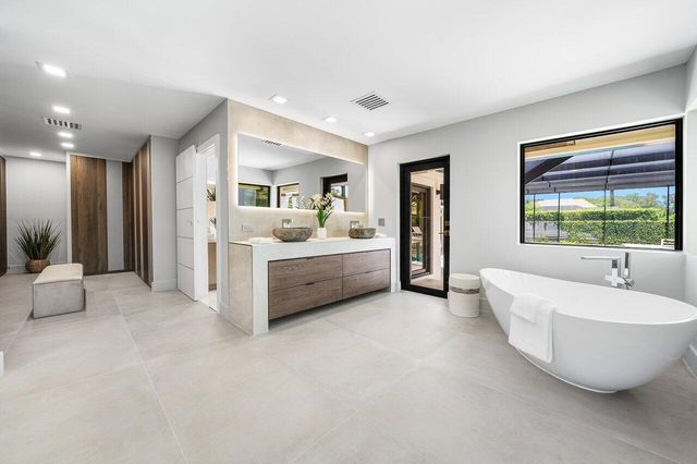 1648 Breakers West Boulevard, West Palm Beach, FL 33411