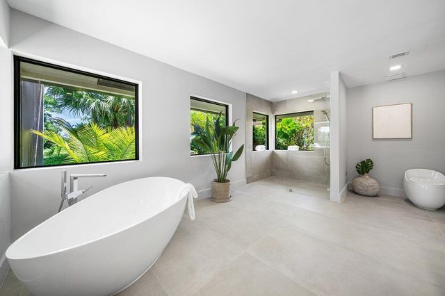 1648 Breakers West Boulevard, West Palm Beach, FL 33411
