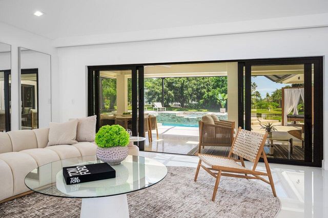 1648 Breakers West Boulevard, West Palm Beach, FL 33411