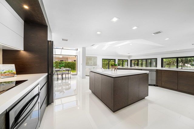 1648 Breakers West Boulevard, West Palm Beach, FL 33411