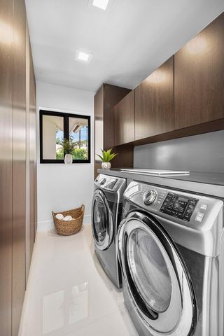 1648 Breakers West Boulevard, West Palm Beach, FL 33411