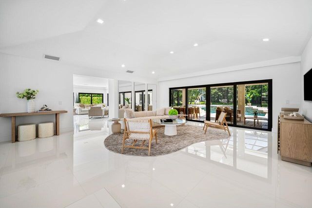 1648 Breakers West Boulevard, West Palm Beach, FL 33411