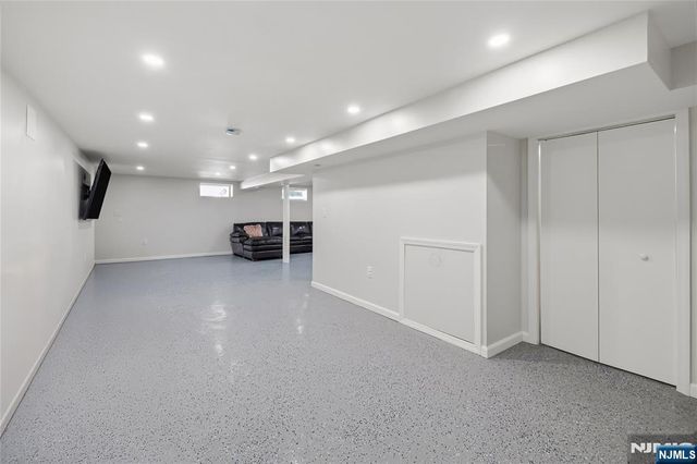 331 Elmwood Drive, Paramus, NJ 07652