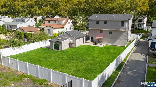 331 Elmwood Drive, Paramus, NJ 07652