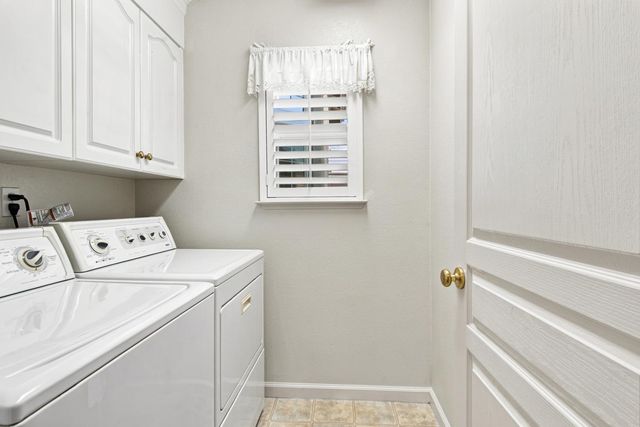 1738 Matterhorn St, Manteca, CA 95337