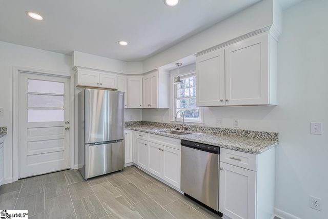 118 1st Avenue, Spartanburg, SC 29302