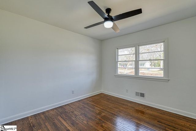 118 1st Avenue, Spartanburg, SC 29302