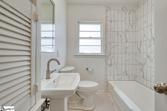 118 1st Avenue, Spartanburg, SC 29302