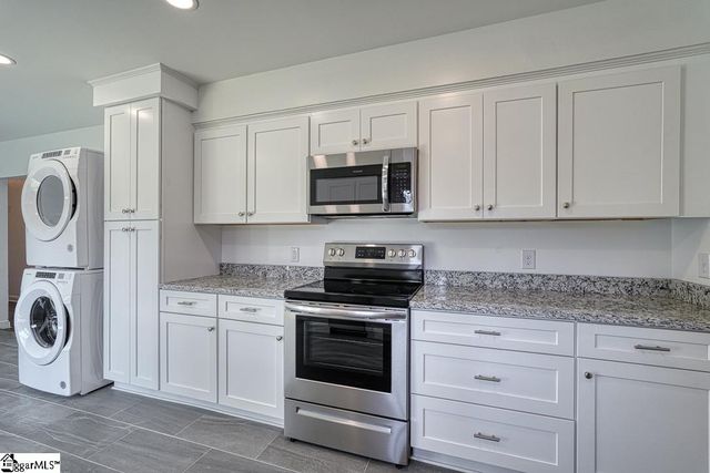 118 1st Avenue, Spartanburg, SC 29302