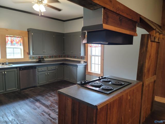 1773 Gum Pond Road, Eva, AL 35621