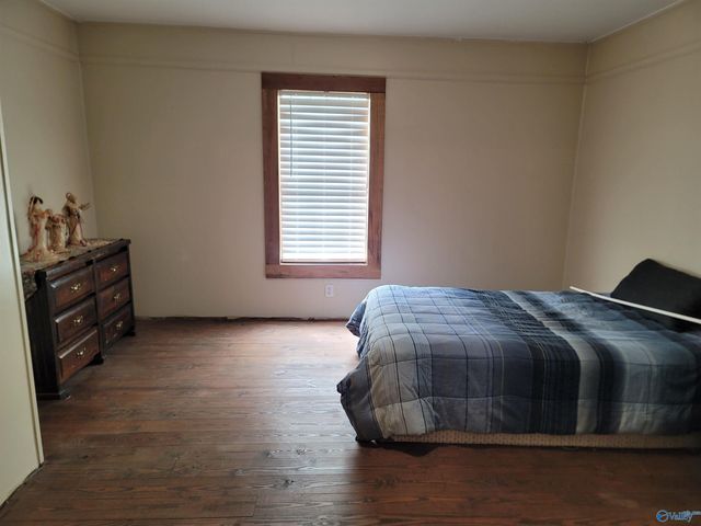 1773 Gum Pond Road, Eva, AL 35621