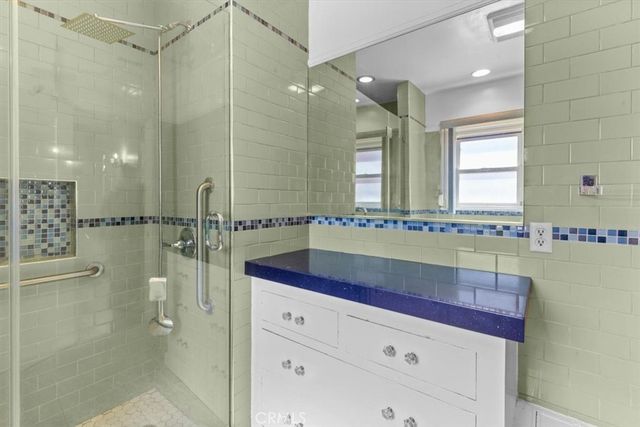 4930 Chesley, View Park, CA 90043