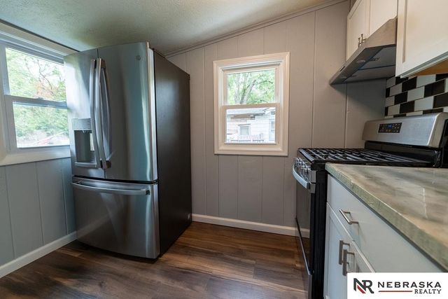 4240 Nebraska Avenue, Omaha, NE 68111