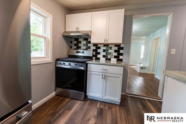 4240 Nebraska Avenue, Omaha, NE 68111